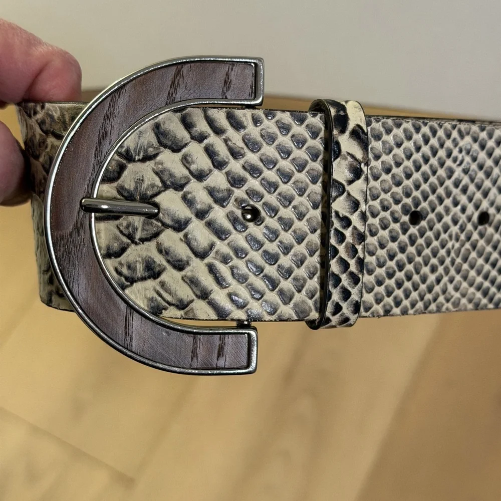 Banana Republic Snakeskin Belt with Brown Wood look and Silver Buckle